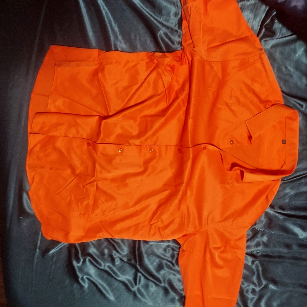 Brand new orange dress shirt never worn XL